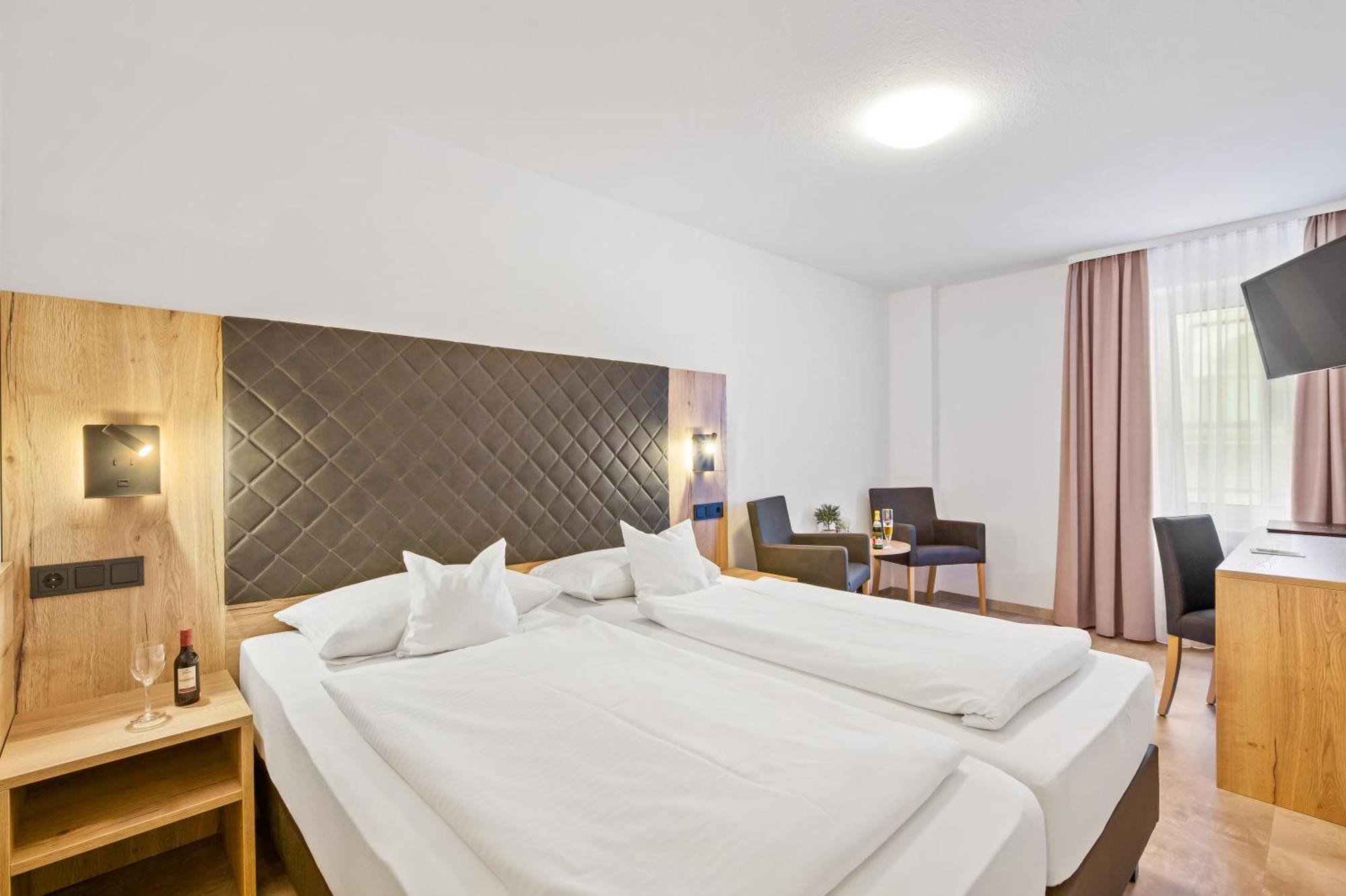 Best Western Hotel Favorit ลุดวิกสบูร์ก ภายนอก รูปภาพ