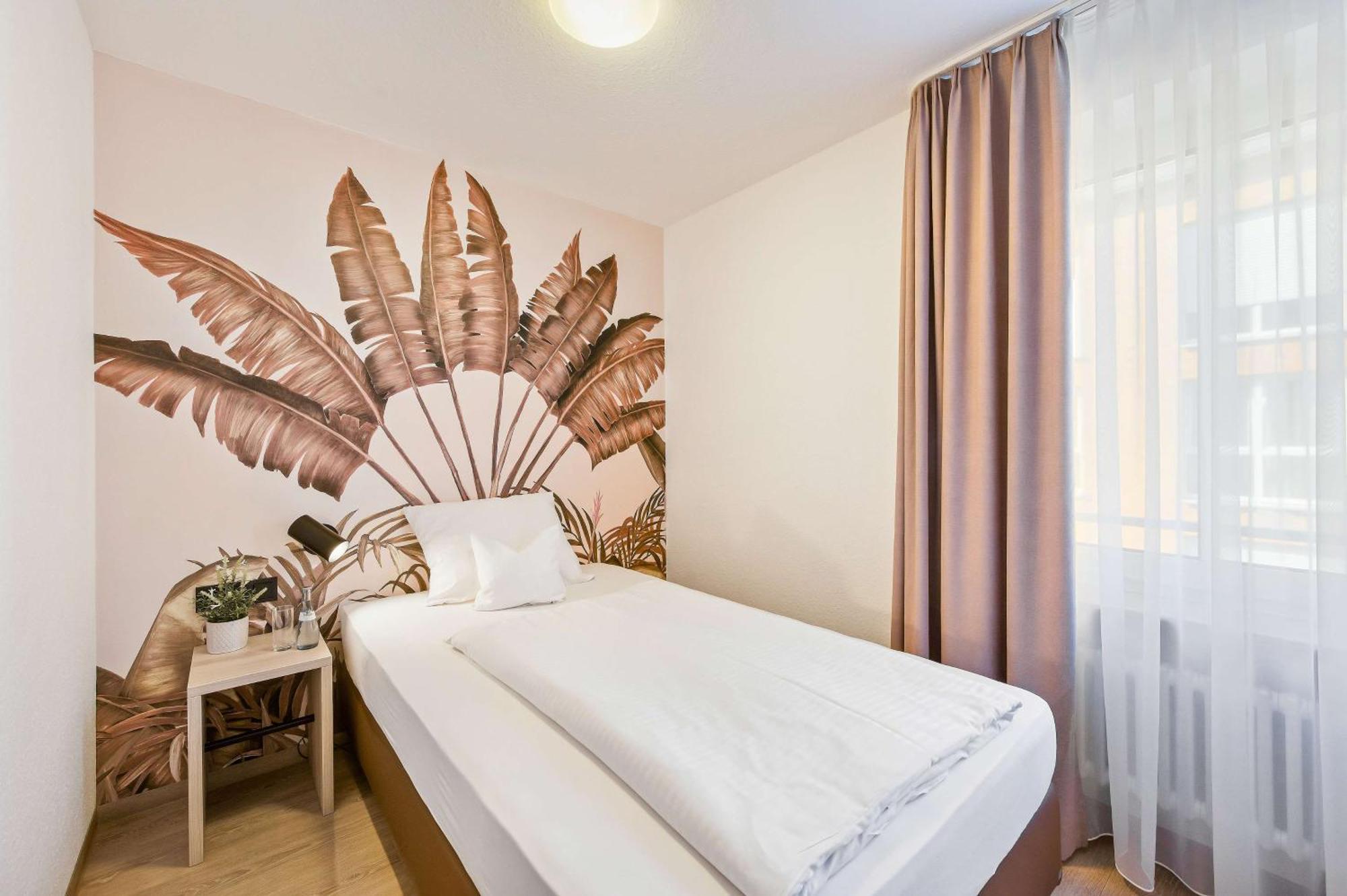 Best Western Hotel Favorit ลุดวิกสบูร์ก ภายนอก รูปภาพ