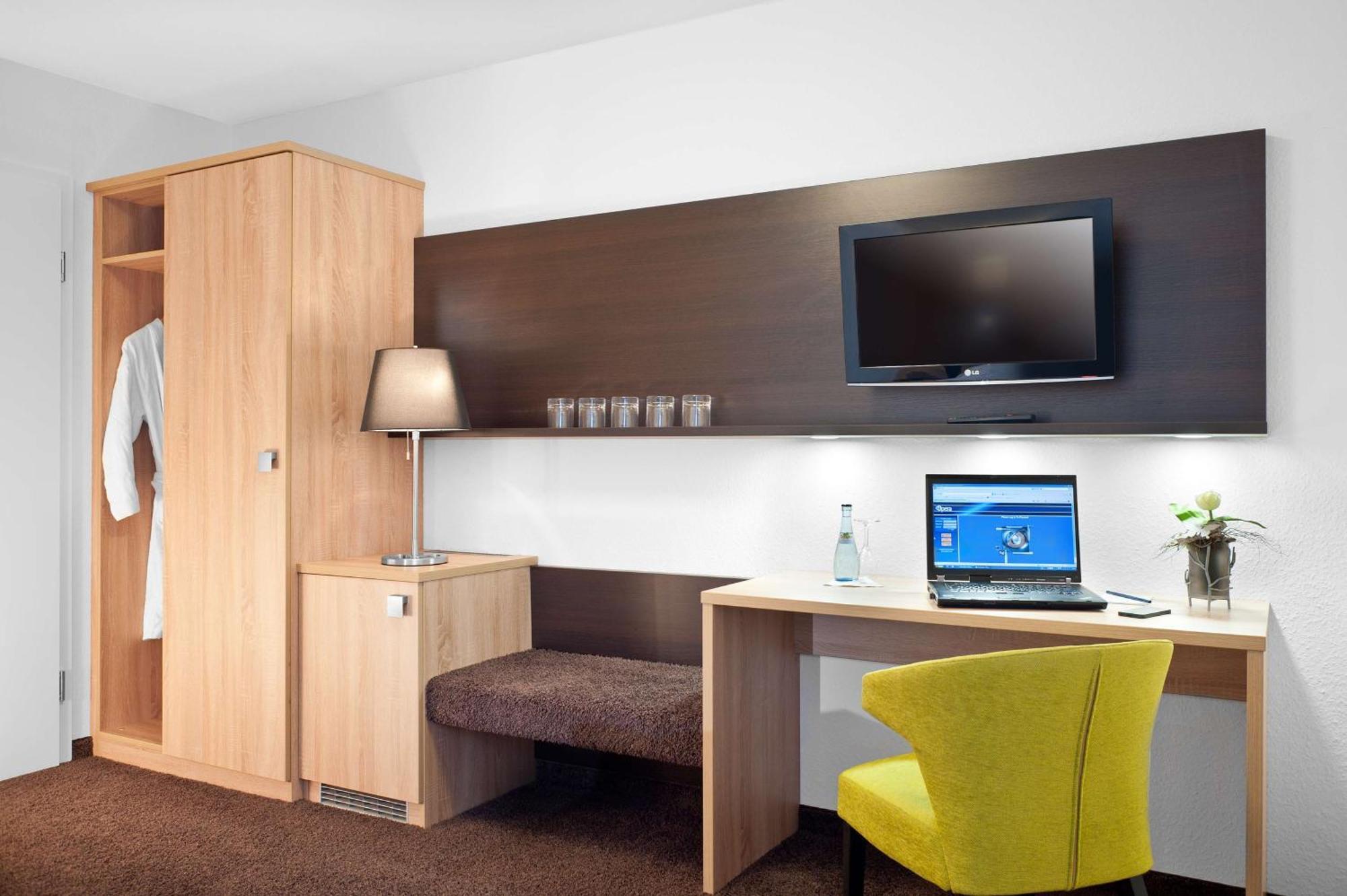 Best Western Hotel Favorit ลุดวิกสบูร์ก ภายนอก รูปภาพ