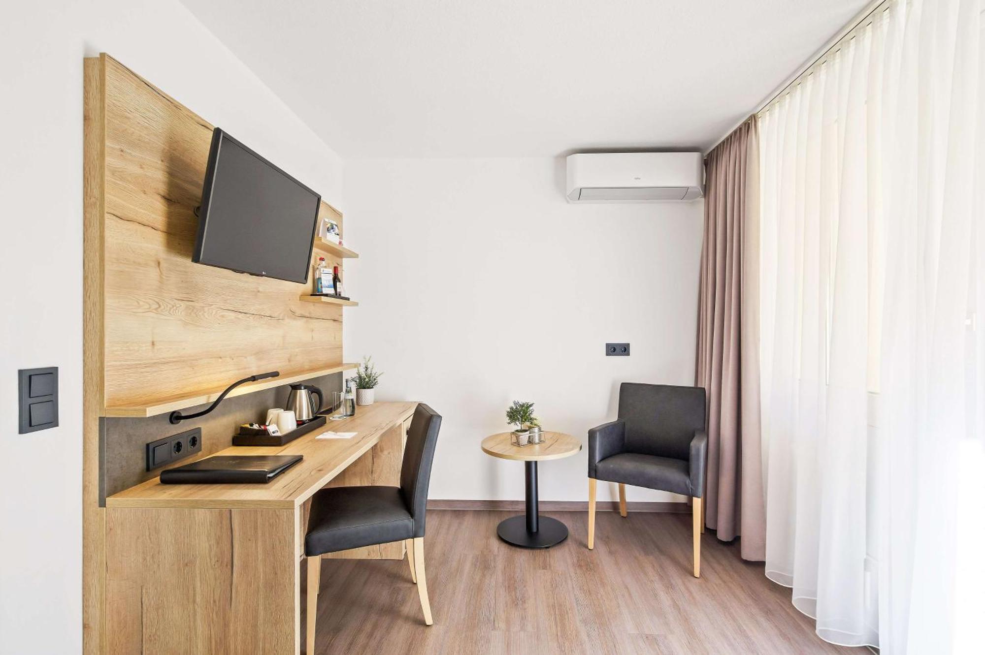 Best Western Hotel Favorit ลุดวิกสบูร์ก ภายนอก รูปภาพ