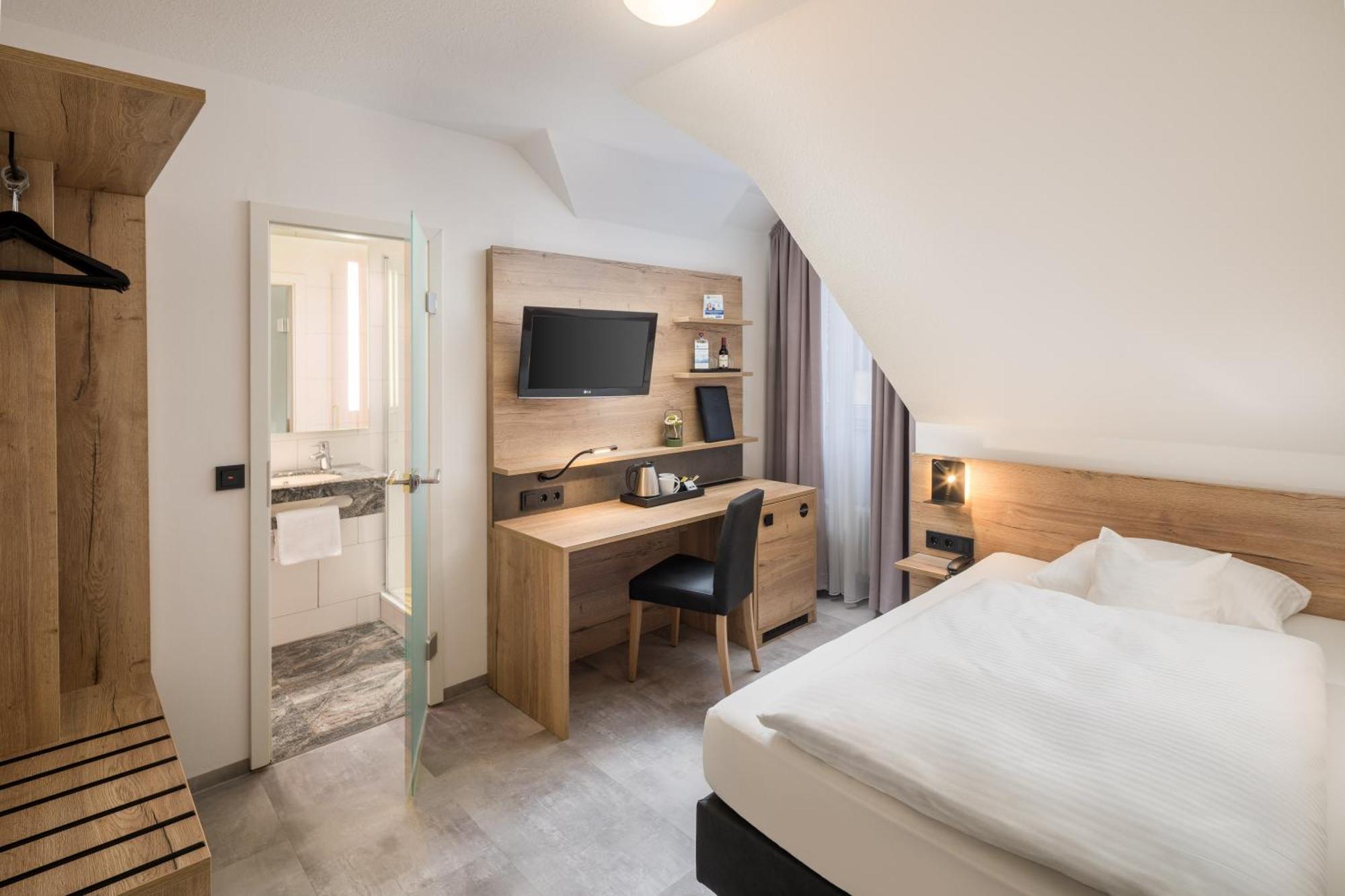 Best Western Hotel Favorit ลุดวิกสบูร์ก ภายนอก รูปภาพ