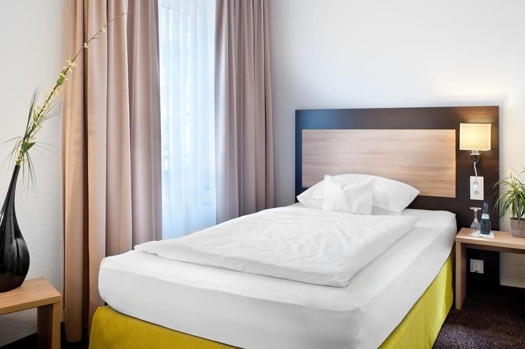 Best Western Hotel Favorit ลุดวิกสบูร์ก ห้อง รูปภาพ