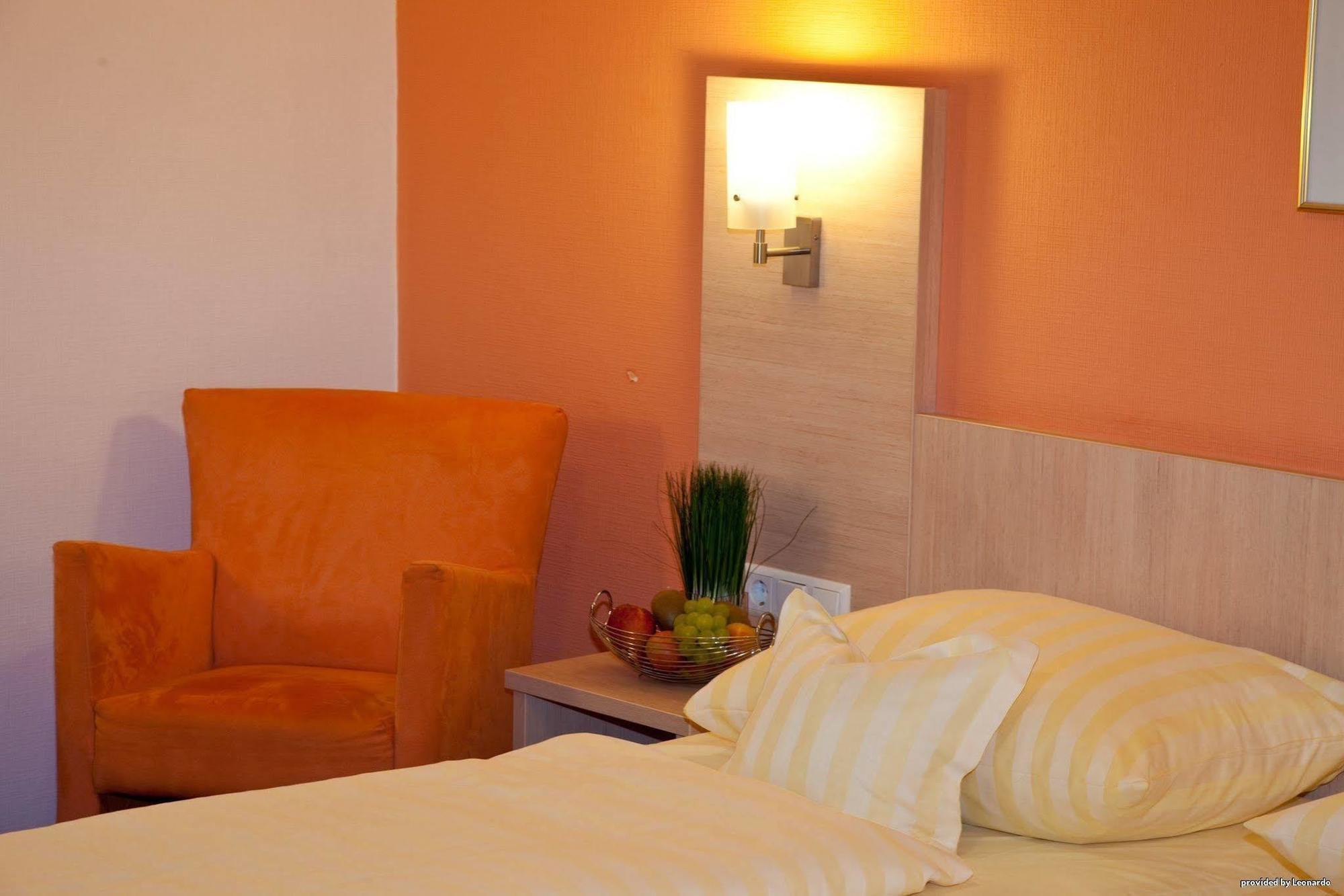 Best Western Hotel Favorit ลุดวิกสบูร์ก ห้อง รูปภาพ